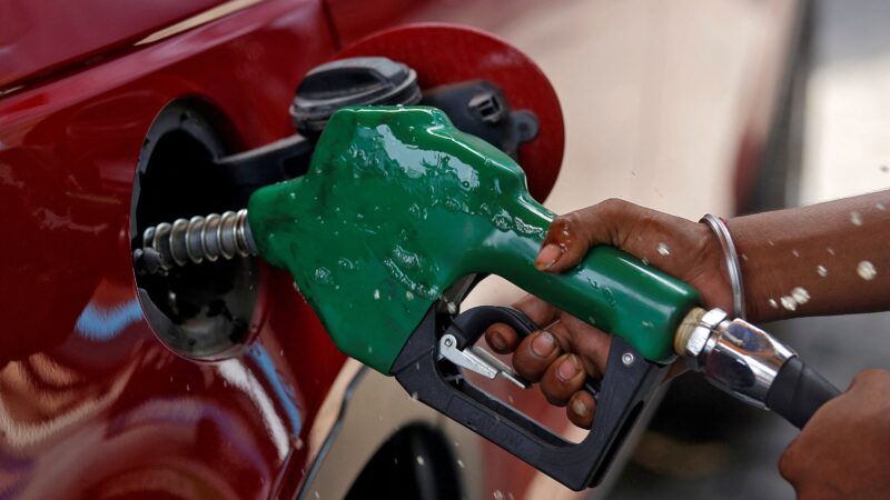 Gasolina vai subir? Veja como conflito no Oriente Médio pode encarecer combustíveis no Brasil