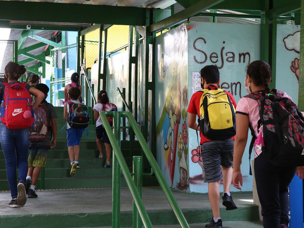 Justiça de SP suspende leilão da construção de escolas estaduais
