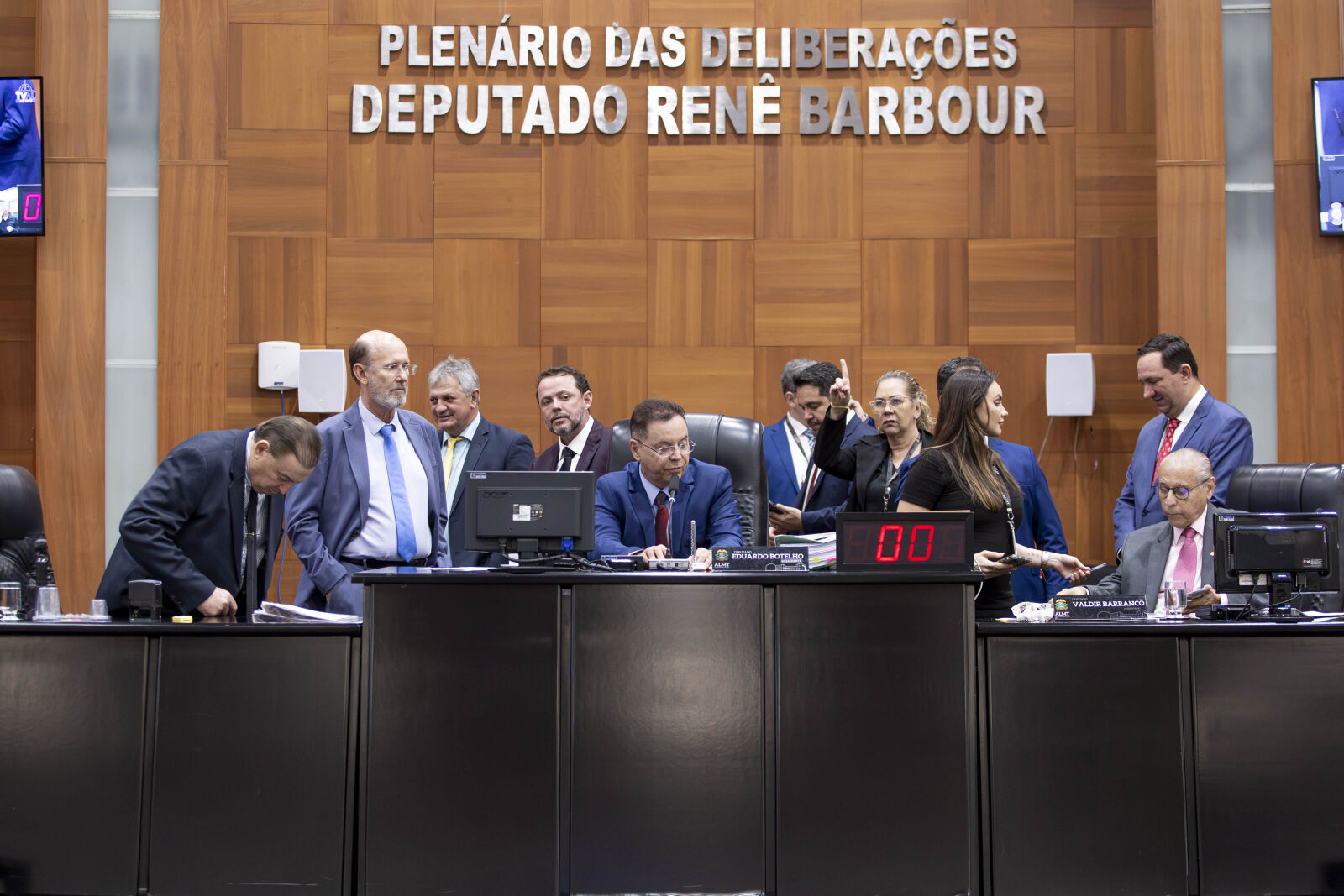 Assembleia marca sessão para apreciar RGA dos servidores e contas de Mendes no dia 8 de janeiro