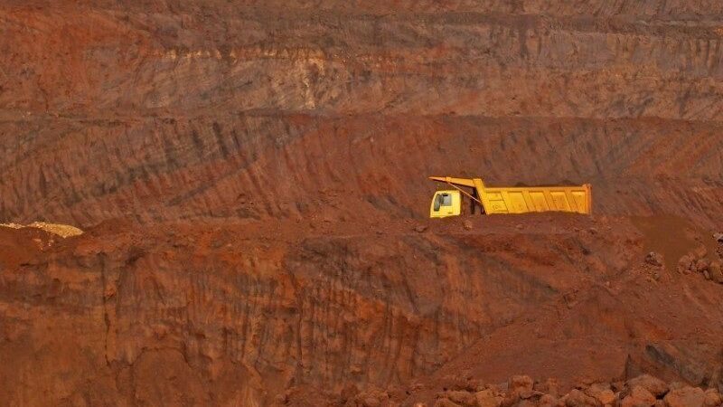 Minério de ferro cai 5% em Dalian, com decepção por estímulo da China