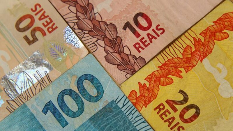 Saúde financeira dos brasileiros começa a recuperar fôlego após dois anos, diz Febraban