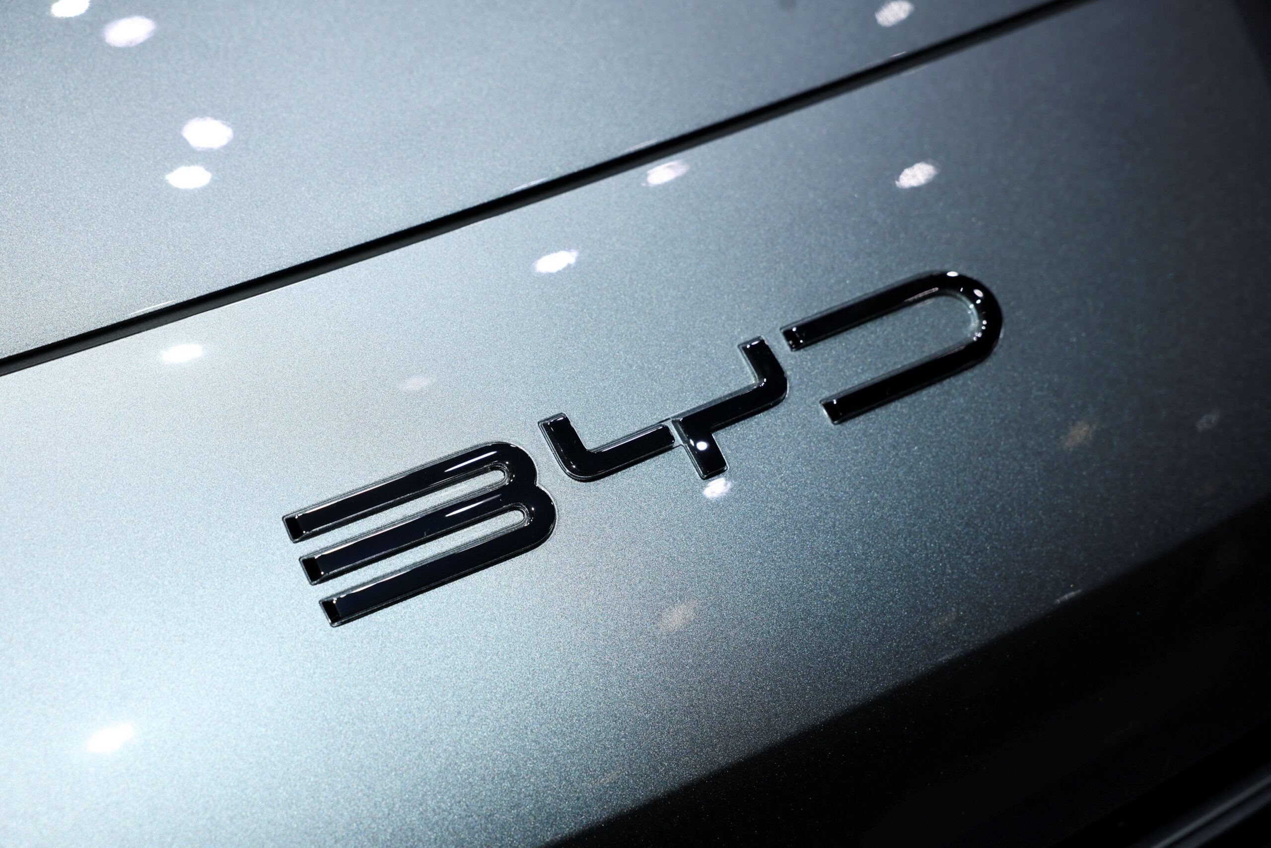 BYD pede que fornecedores baixem preços em meio disputa no mercado de carros elétricos