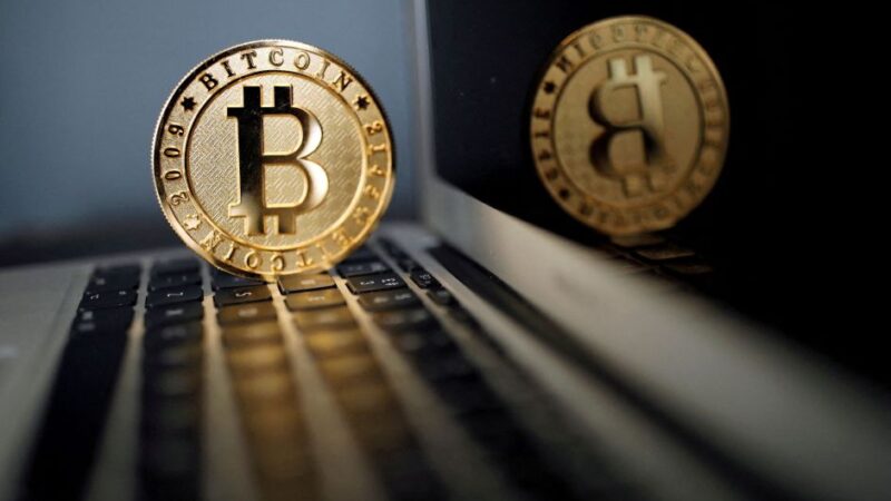 Bitcoin dispara com vitória de Trump e sobe quase 10% em reais