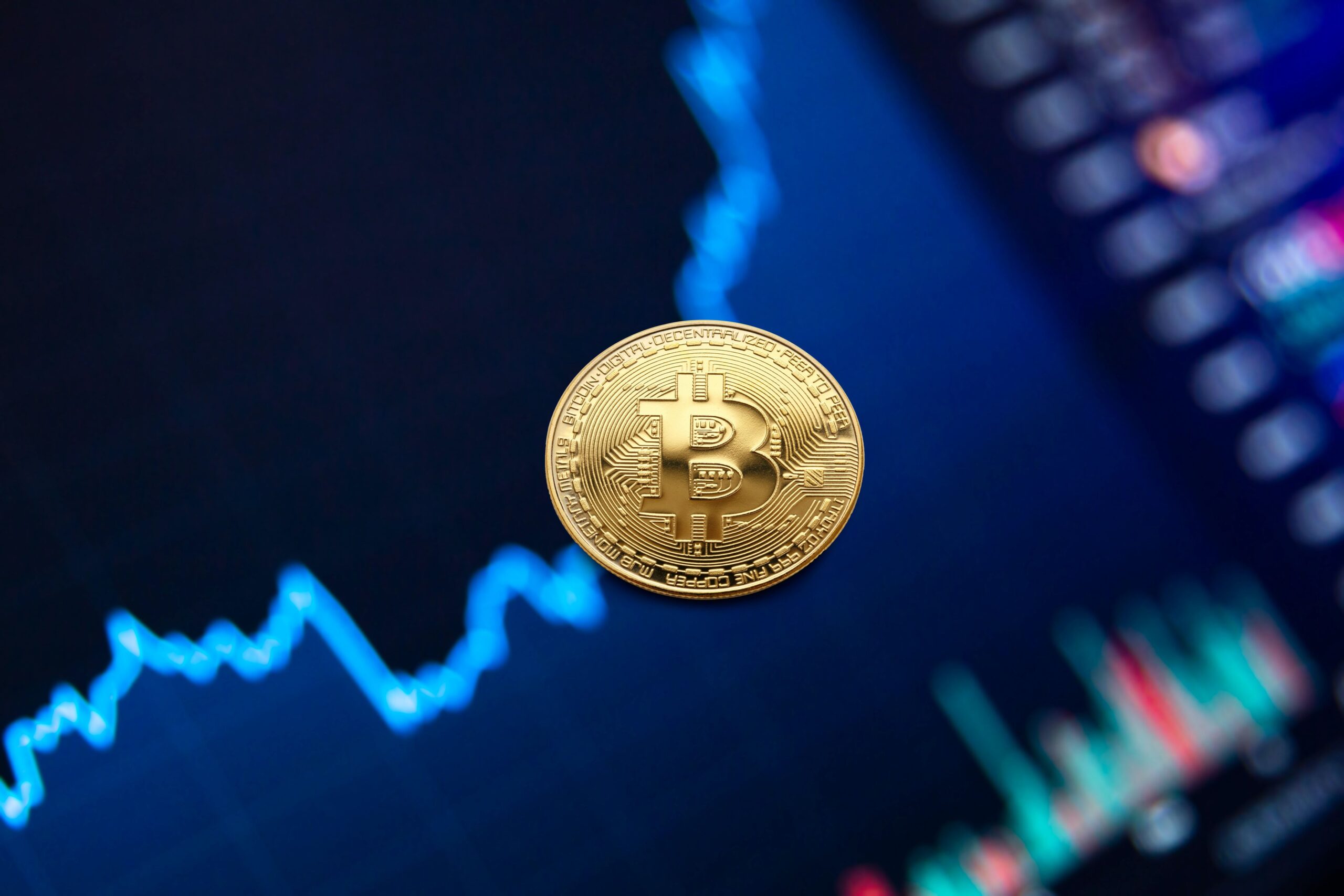 Bitcoin supera US$ 80 mil pela 1ª vez com otimismo por governo Trump