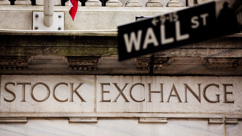 Bolsas dos EUA caem com expectativas sobre juros e governo Trump
