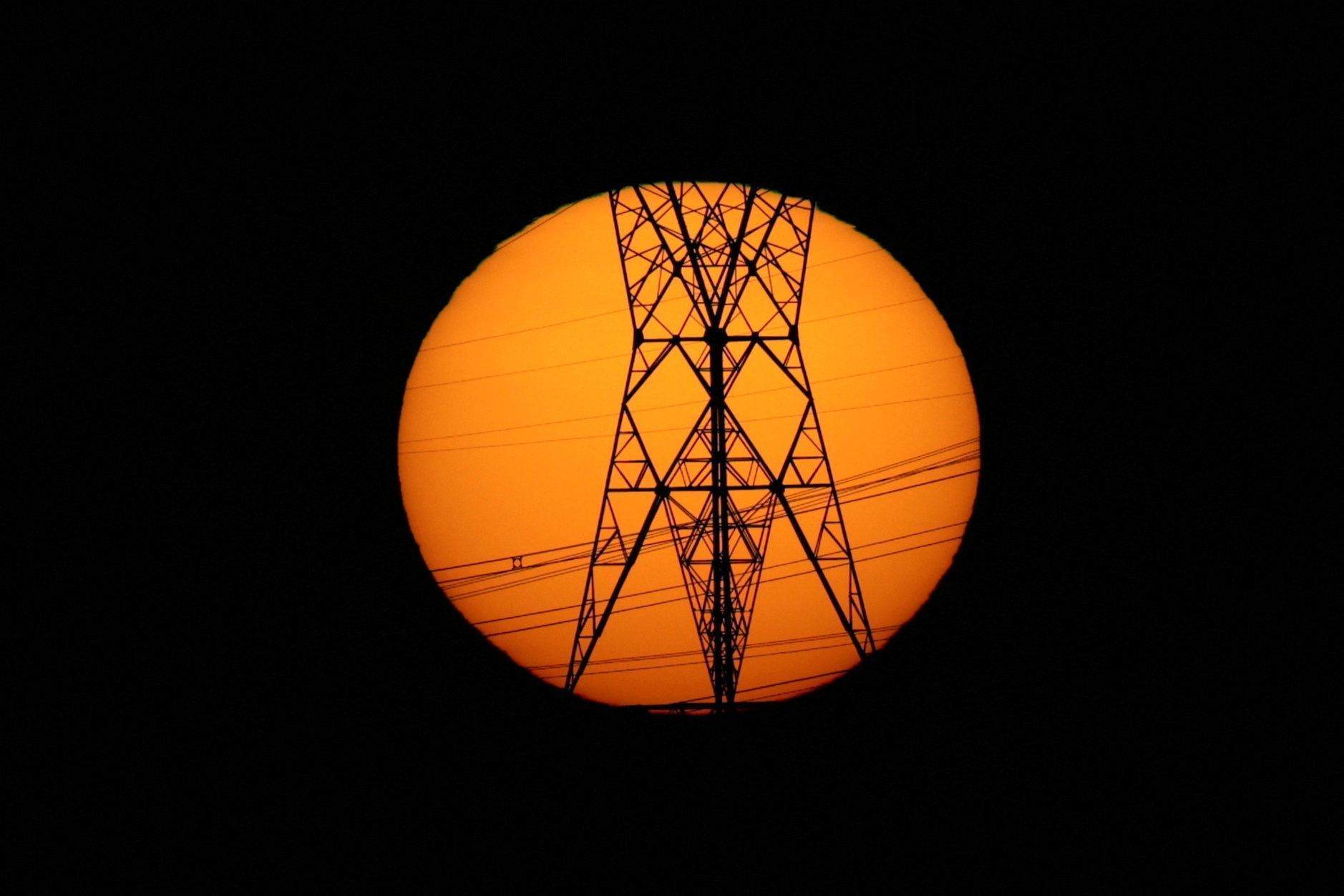 Demanda por energia aumentará 25% até 2034, diz governo