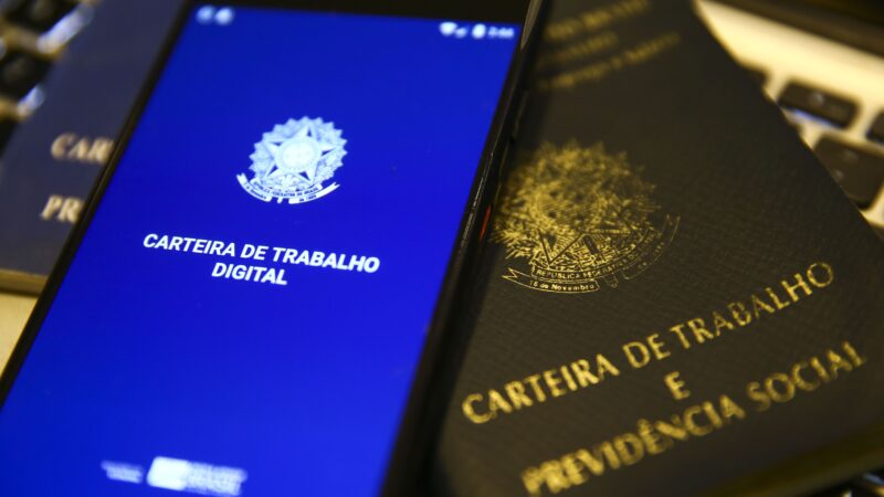 Desemprego deve manter queda, mas será desafio para BC no futuro, dizem economistas