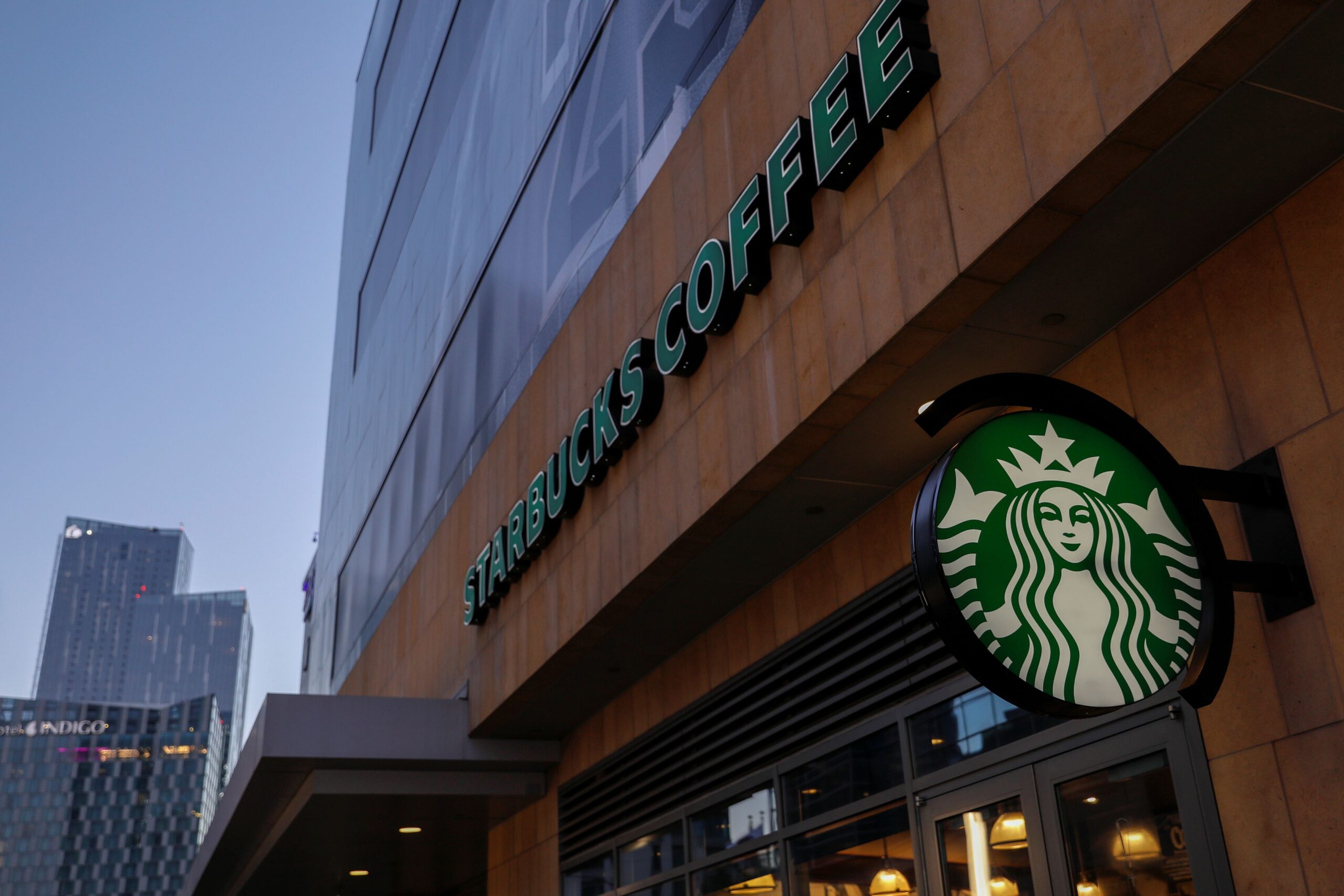 Sindicato de trabalhadores da Starbucks autoriza potencial greve nos EUA