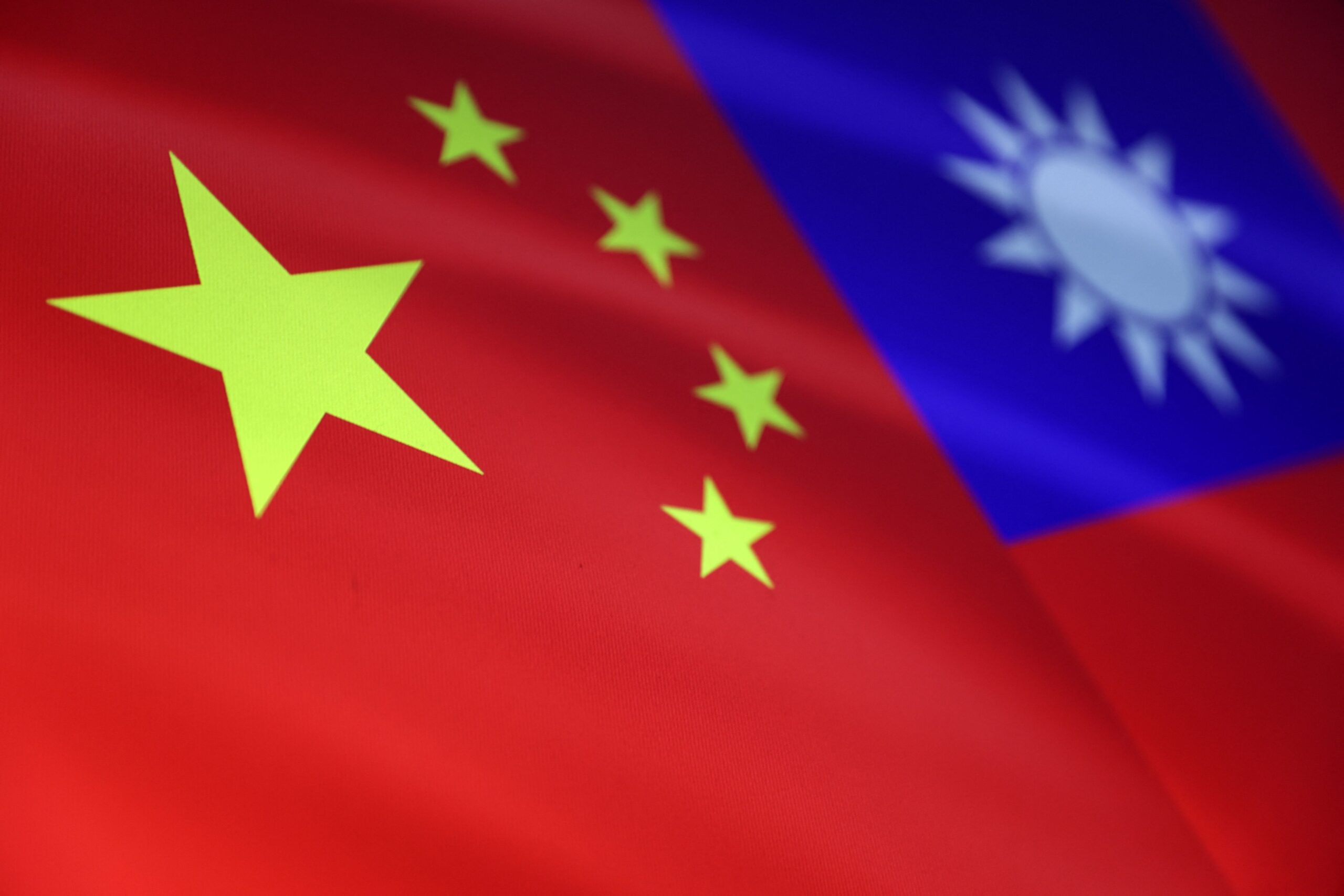 Chips dos EUA “não são mais seguros“, diz indústria da China