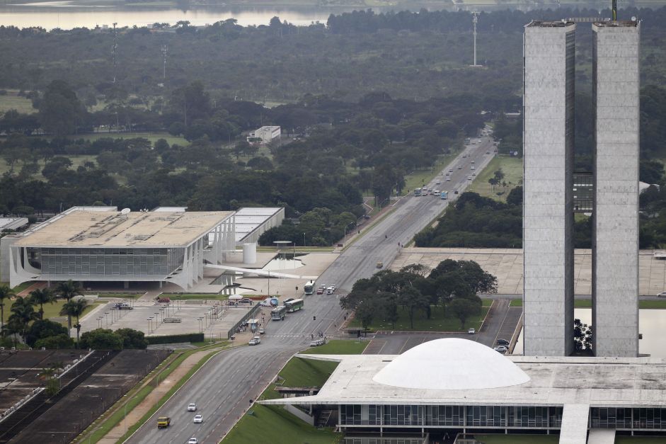 Congresso corta previsão de receita do orçamento após desoneração