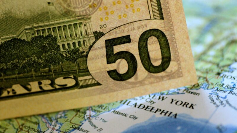 Em novo leilão, BC vende US$ 3 bi à vista para frear disparada do dólar