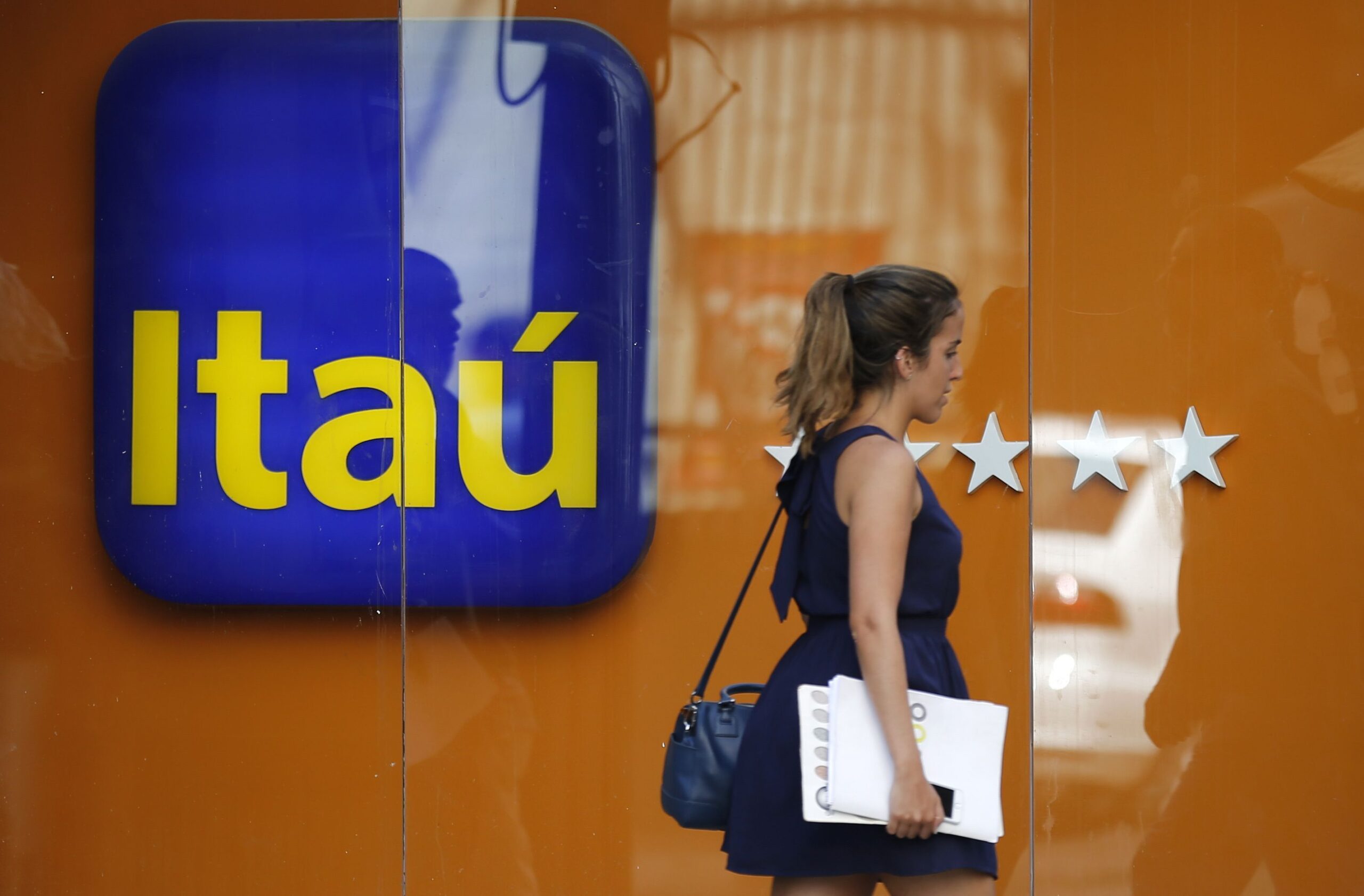 Itaú libera negociação de bitcoin e ethereum para todos os clientes
