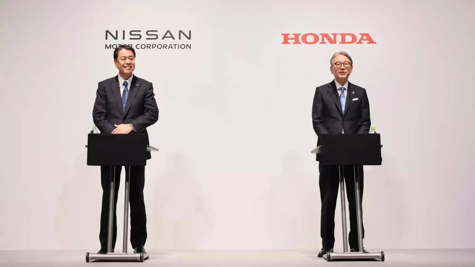 Nissan e Honda negociam fusão, diz jornal