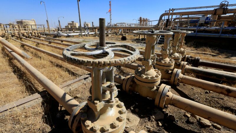 Petróleo fecha em baixa, com reunião da Opep+ e estoques de gasolina dos EUA no radar