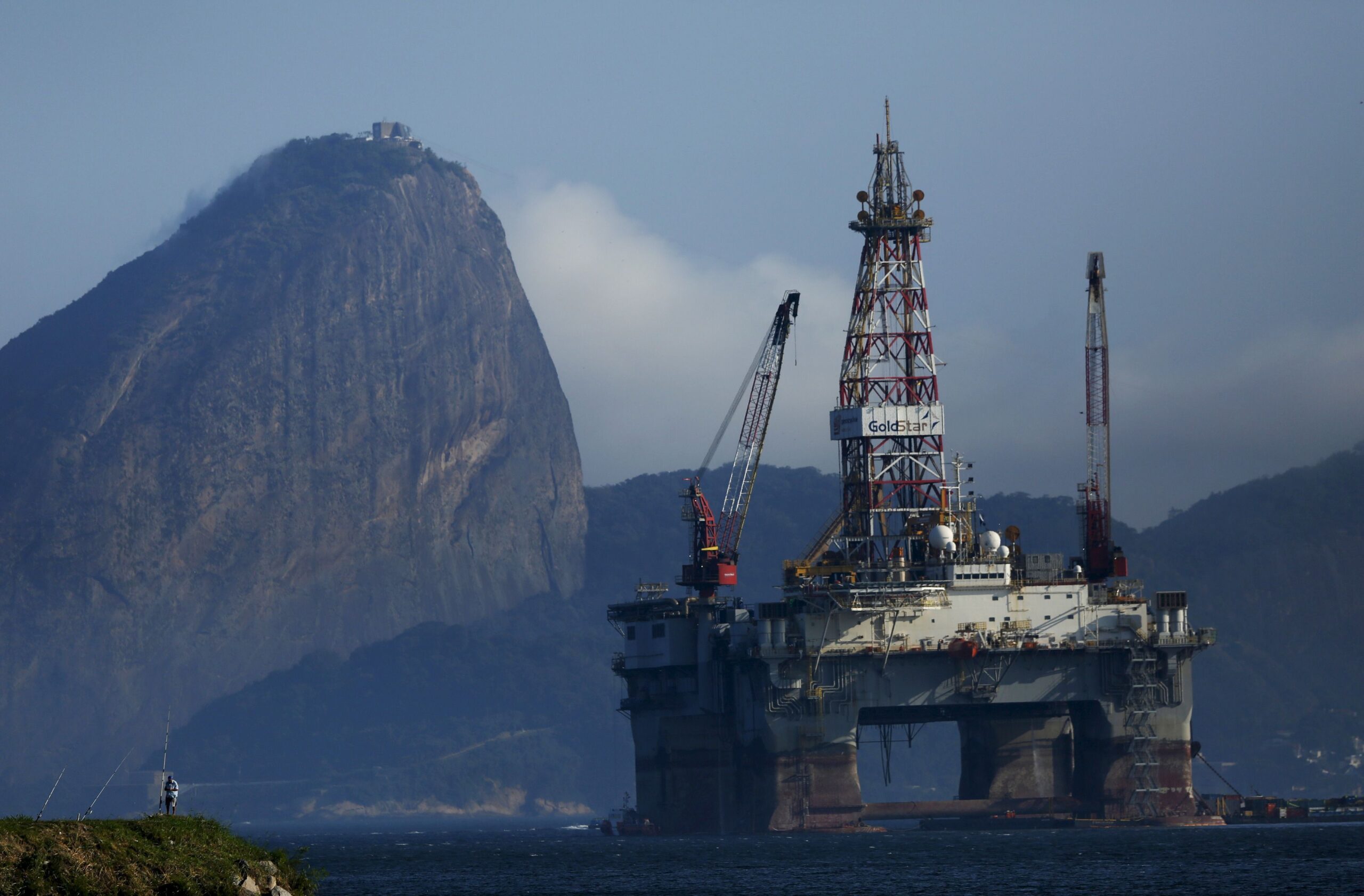 Produção de petróleo da União bate recorde, diz governo