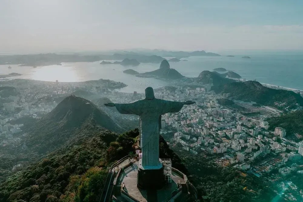 “Turistas nunca gastaram tanto no Brasil”, diz presidente da Embratur