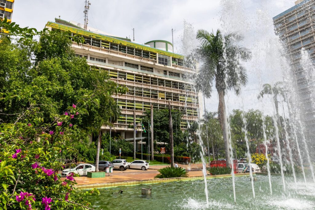 Com calamidade financeira, prefeitura de Cuiabá altera calendário de pagamento do 13º salário – Jornal Advogado – Em Mato Grosso