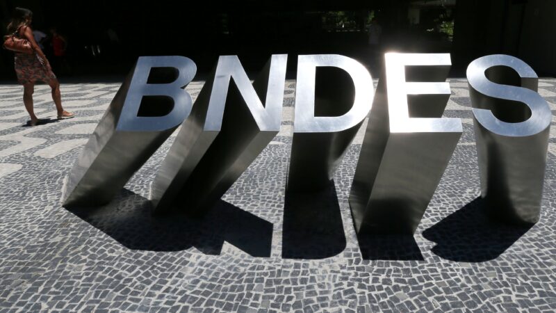 BNDES aprova R$ 2,1 bi para Embraer exportar 16 aviões a empresa dos EUA
