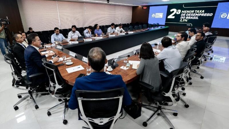 Investidores se reúnem com governador e se mostram impressionados com potencial de MT