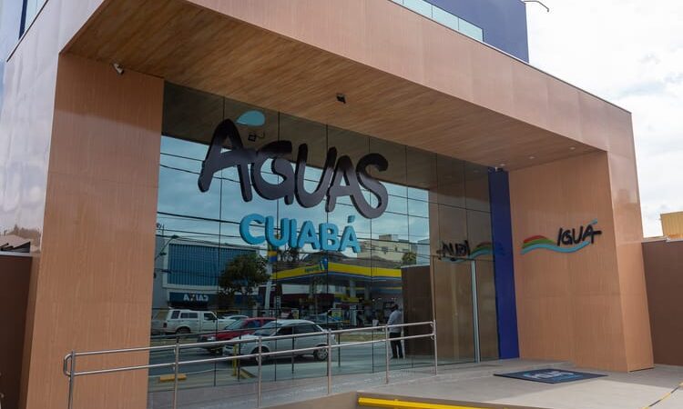 Juiz aumenta valor da ação e condena Águas Cuiabá a indenizar moradora da capital