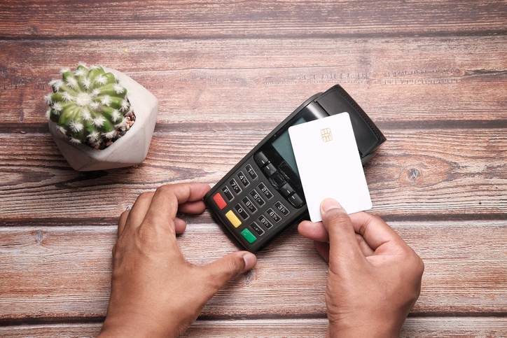 Pix de R$ 5 mil: dados de quem recebe também serão enviados à Receita?