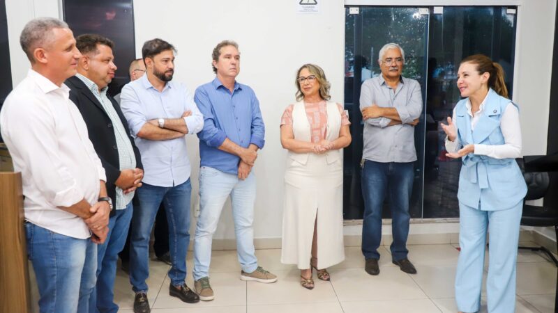 Prefeita encontra R$ 30 milhões em dívidas na Educação e prevê equilíbrio financeiro até o final do ano