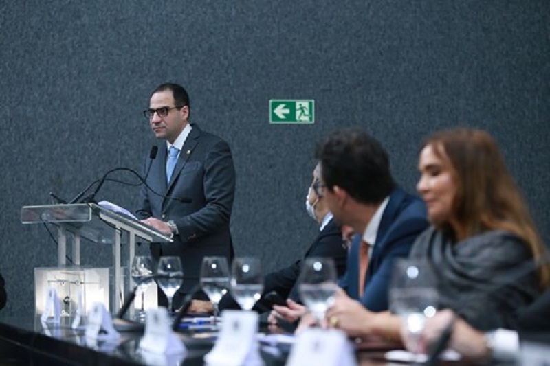 Beto Simonetti Reeleito por unanimidade para mais um triênio à frente do Conselho Federal da OAB – Jornal Advogado – Em Mato Grosso