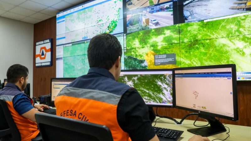 Defesa Civil monitora 45 municípios devido às chuvas em MT neste sábado