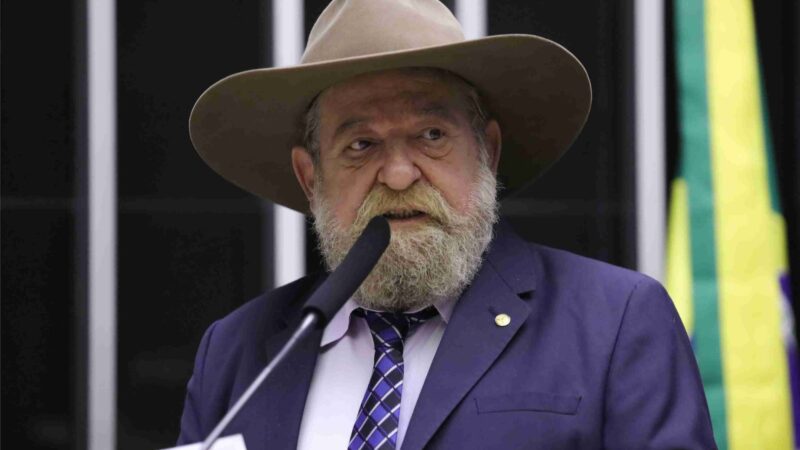 Deputado Barbudo critica decreto de Lula que da poder de polícia para Funai: “aberração”