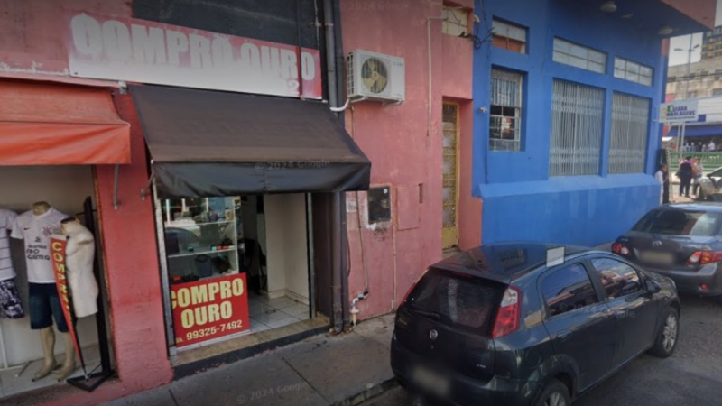 Dono de joalheria reage a assalto e toma arma de bandido na região central de Cuiabá