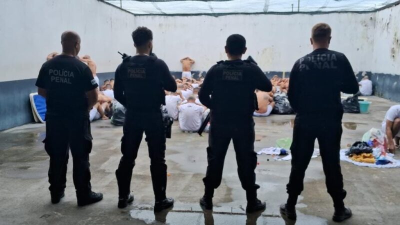 Operação simultânea apreende 39 celulares em unidades prisionais de todo estado