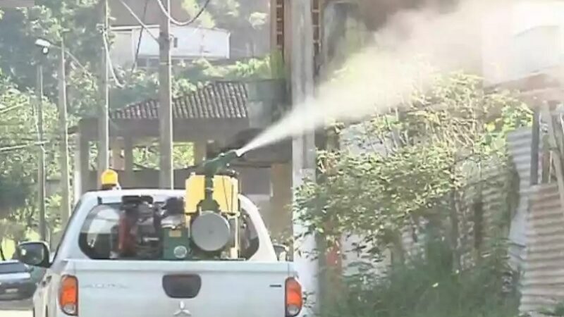 Prefeito Abilio pede apoio e colaboração de moradores e sinaliza uso de fumacê contra surto de dengue