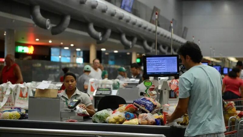 Supermercados faturam R$ 1 tri em 2024, equivalente a 9% do PIB, diz Abras