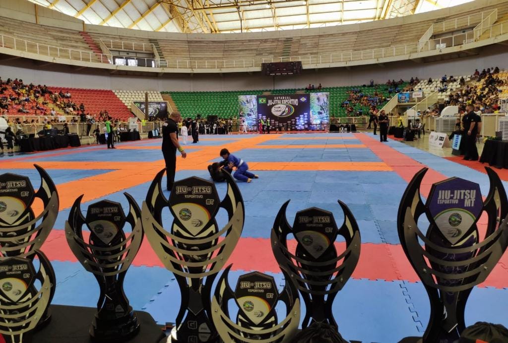 Arena Pantanal recebe semifinal de futebol e campeonato estadual de Jiu-Jitsu