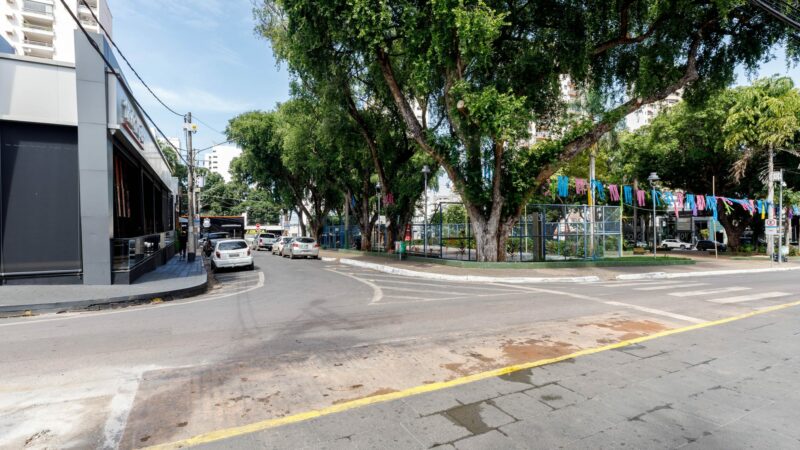 Bares são multados e notificados por poluição sonora e mesas em calçada