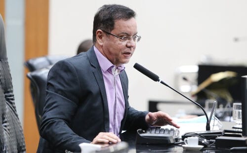 Botelho critica apoio antecipado do PRD a Piveta para o governo do estado em 2026