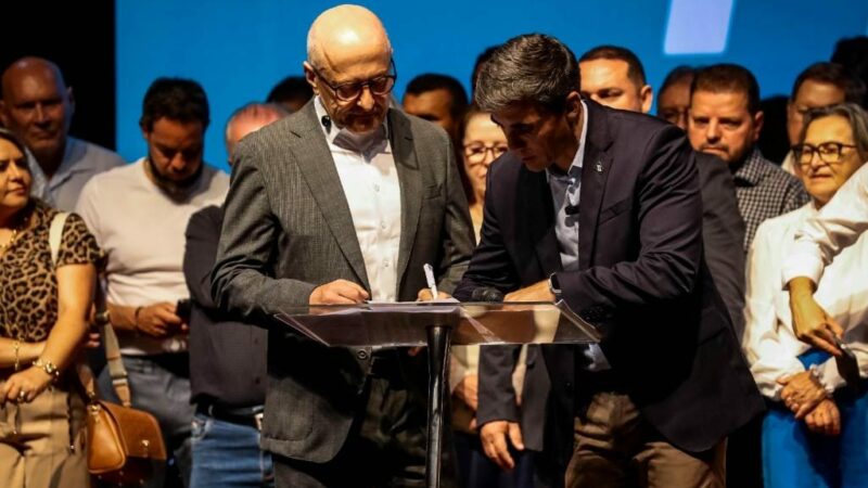 Estado anuncia R$ 40 milhões para construção de creches e assina editais para alfabetização