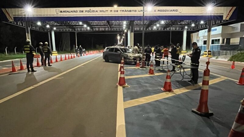 Lei Seca entre Chapada dos Guimarães e Coxipó do ouro prende cinco motoristas embriagados e remove 37 veículos