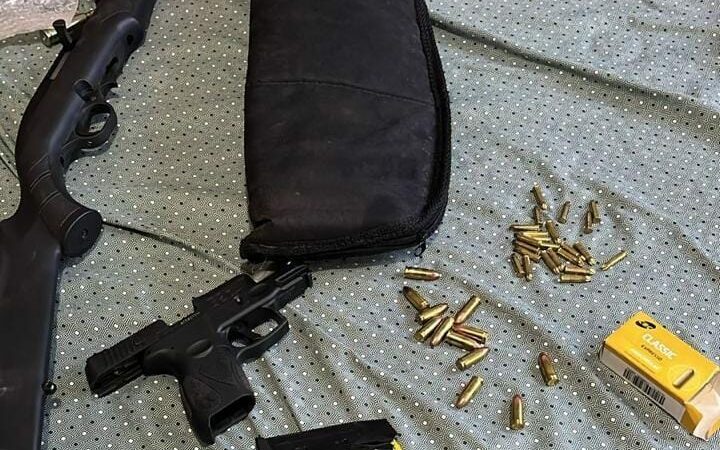 Polícia Civil apreende armas de fogo e munições de suspeito de ameaçar ex-companheira