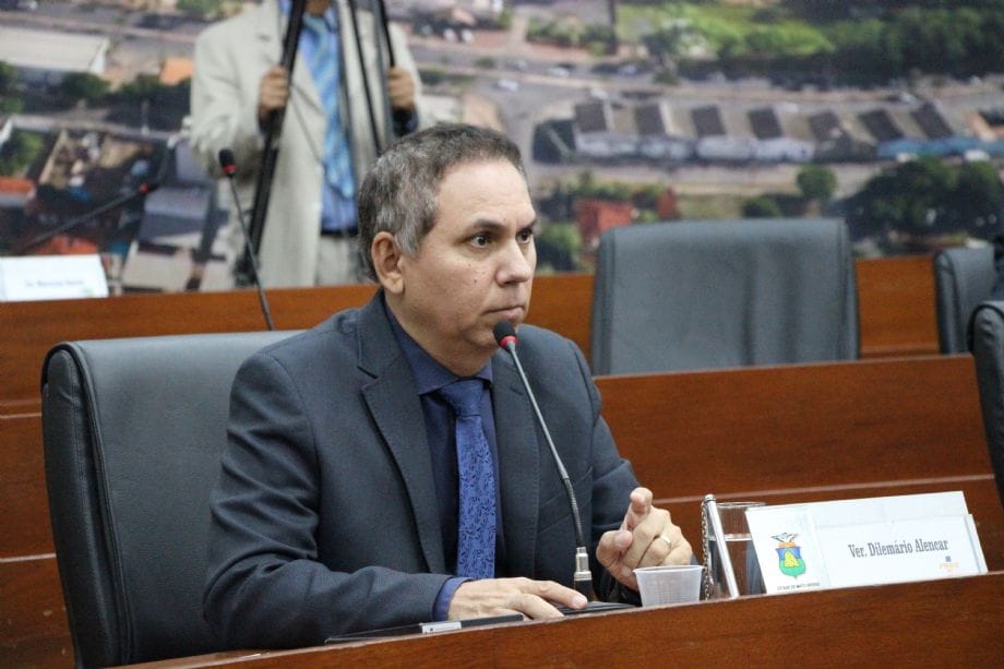 “Vai explodir em audiência quando transmitir eventual prisão”, diz vereador sobre podcast de EP