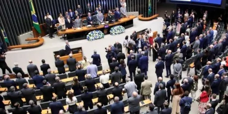 Todos os deputados, por estado, que assinaram o PL da Anistia