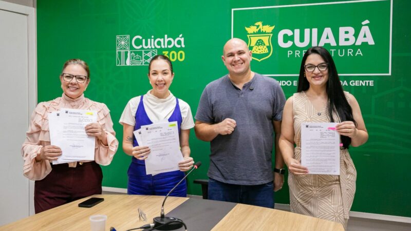Abilio valoriza projetos importantes e sanciona 5 leis em ato com vereadoras