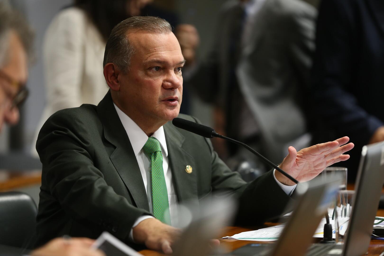 Em Cuiabá, Wellington Fagundes lidera intenções de voto para governador, aponta pesquisa; Jayme em 2°