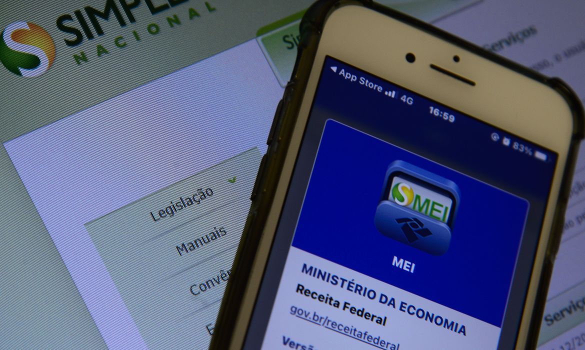 Especialista explica suspensão de processos de pejotização de trabalho