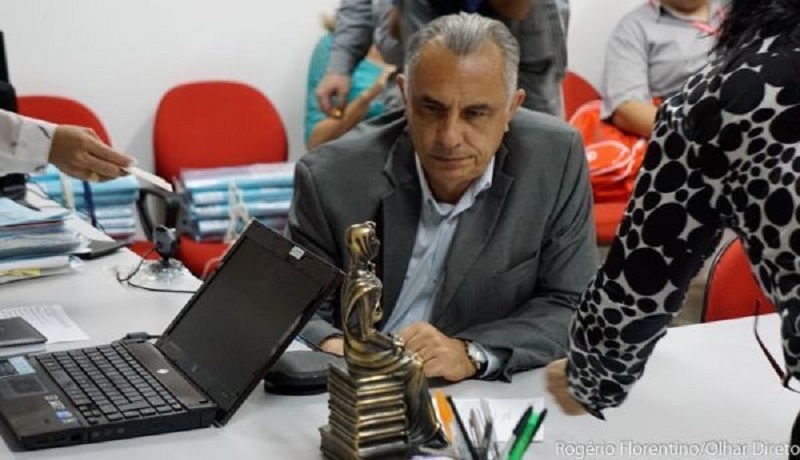 Justiça de MT condena ex-deputado Humberto Bosaipo e ex-servidor da ALMT ao ressarcimento que ultrapassa R$ 4 milhões.
