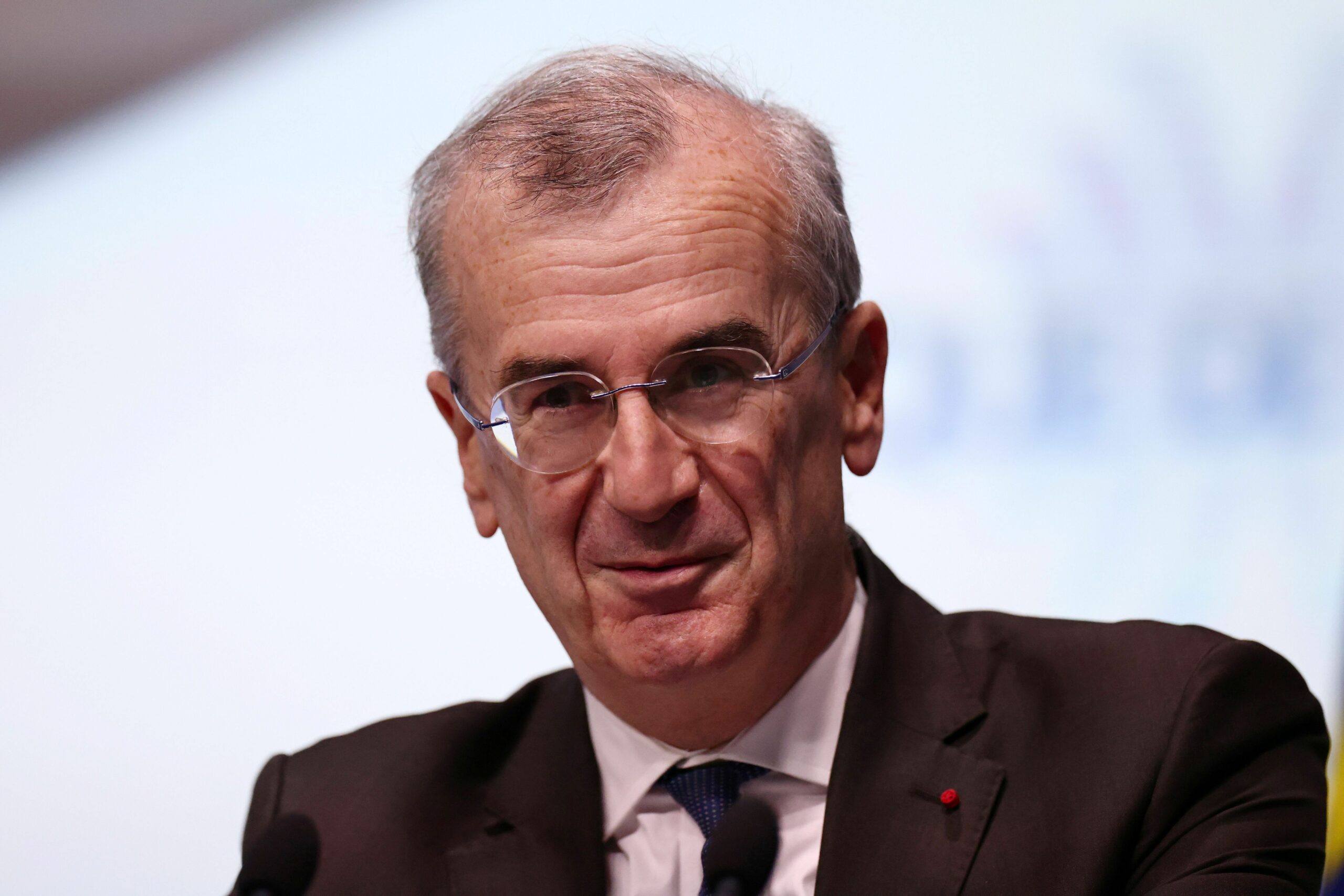 Tarifas não impedirão queda da inflação na Europa, diz membro do BCE