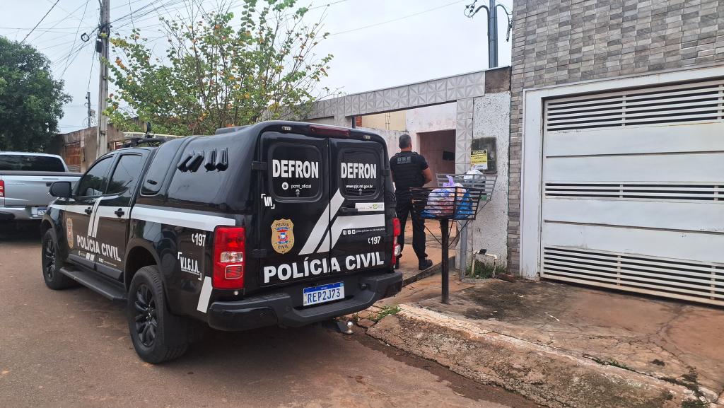 Operação da Polícia Civil mira grupo criminoso que atua com tráfico e receptação de veículos na região de fronteira