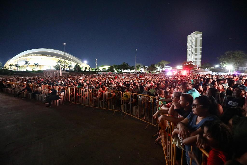 Mais de 80 mil pessoas assistem ao Auto da Paixão de Cristo e primeira-dama de MT agradece o público