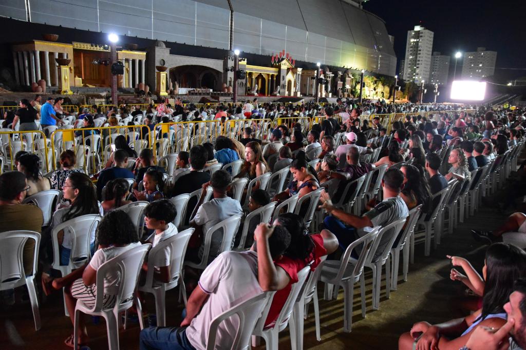 Auto da Paixão de Cristo reúne público recorde em seis dias de espetáculo