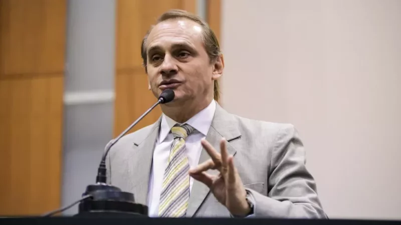 Wilson Santos diz que prefeito pode responder por improbidade após ataque hacker que desviou R$ 1,3 mi